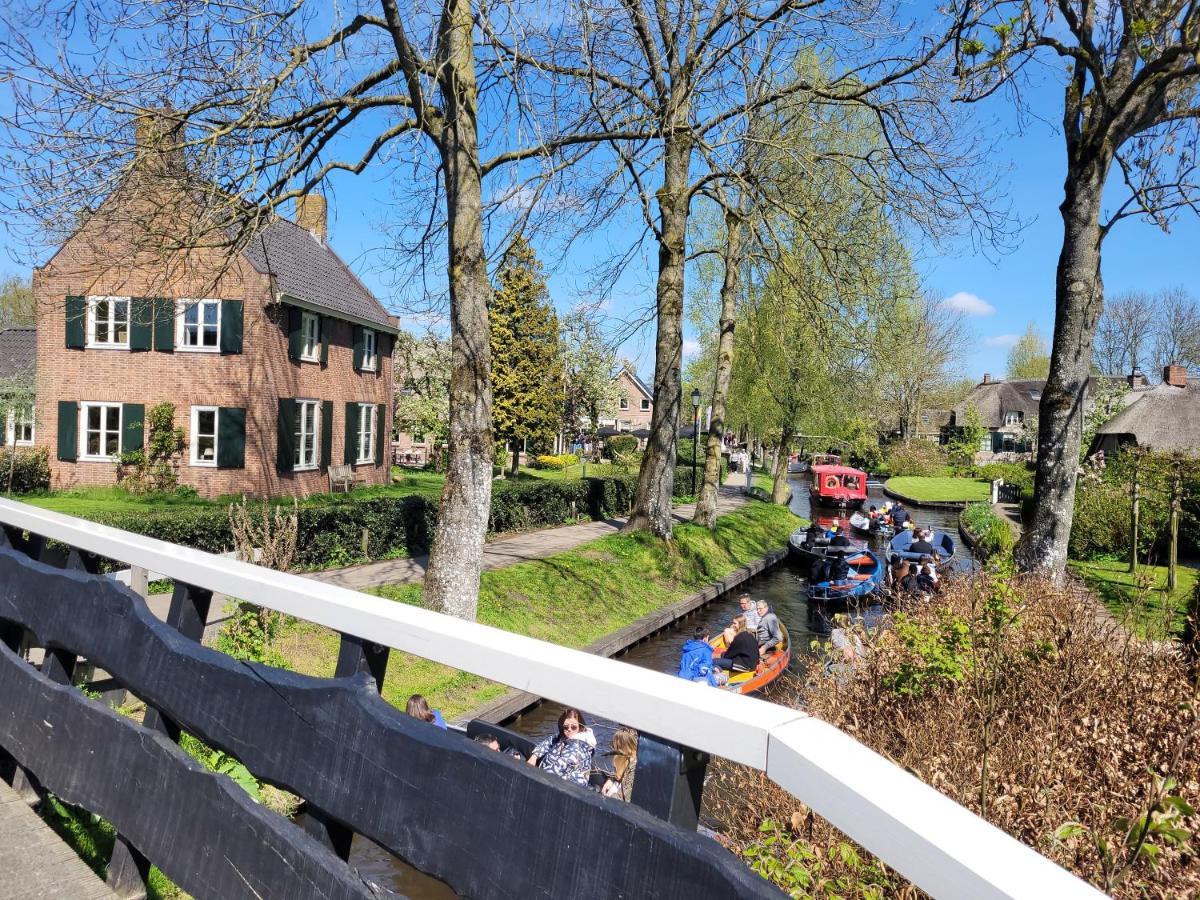 B&B Villa Giethoorn - Canalview, Privacy & Parking Exterior foto